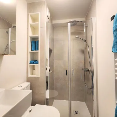 Bright New Duplex In Central Апартаменты